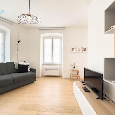 Ferienwohnung Corridoni 2B Tirabora Short Rent Triest Exterior foto