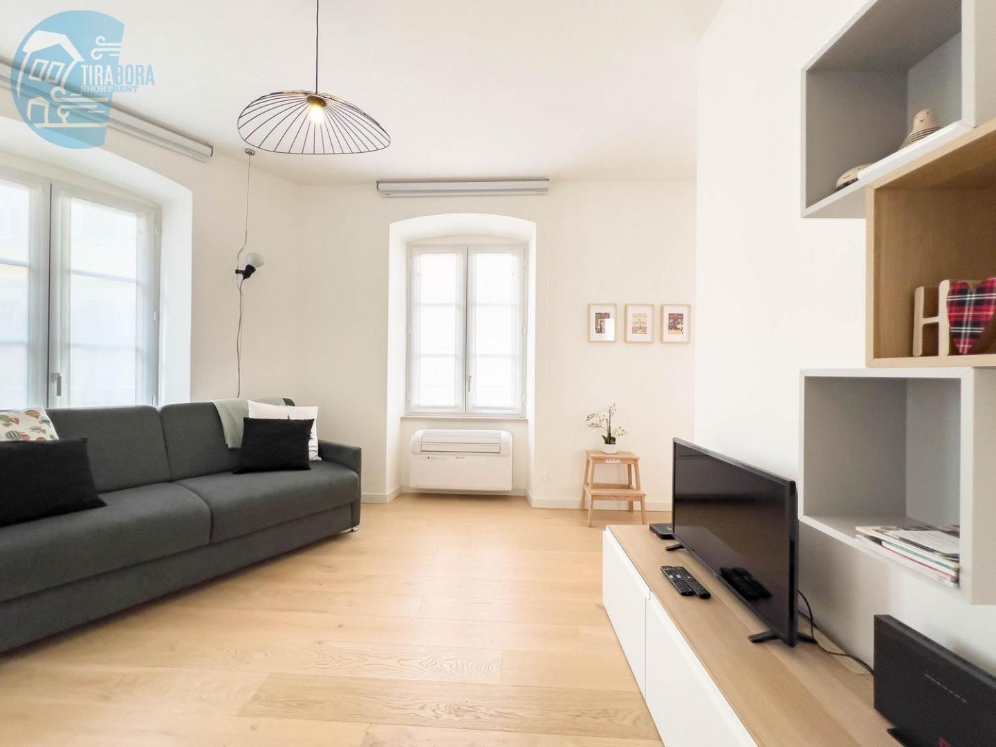 Ferienwohnung Corridoni 2B Tirabora Short Rent Triest Exterior foto