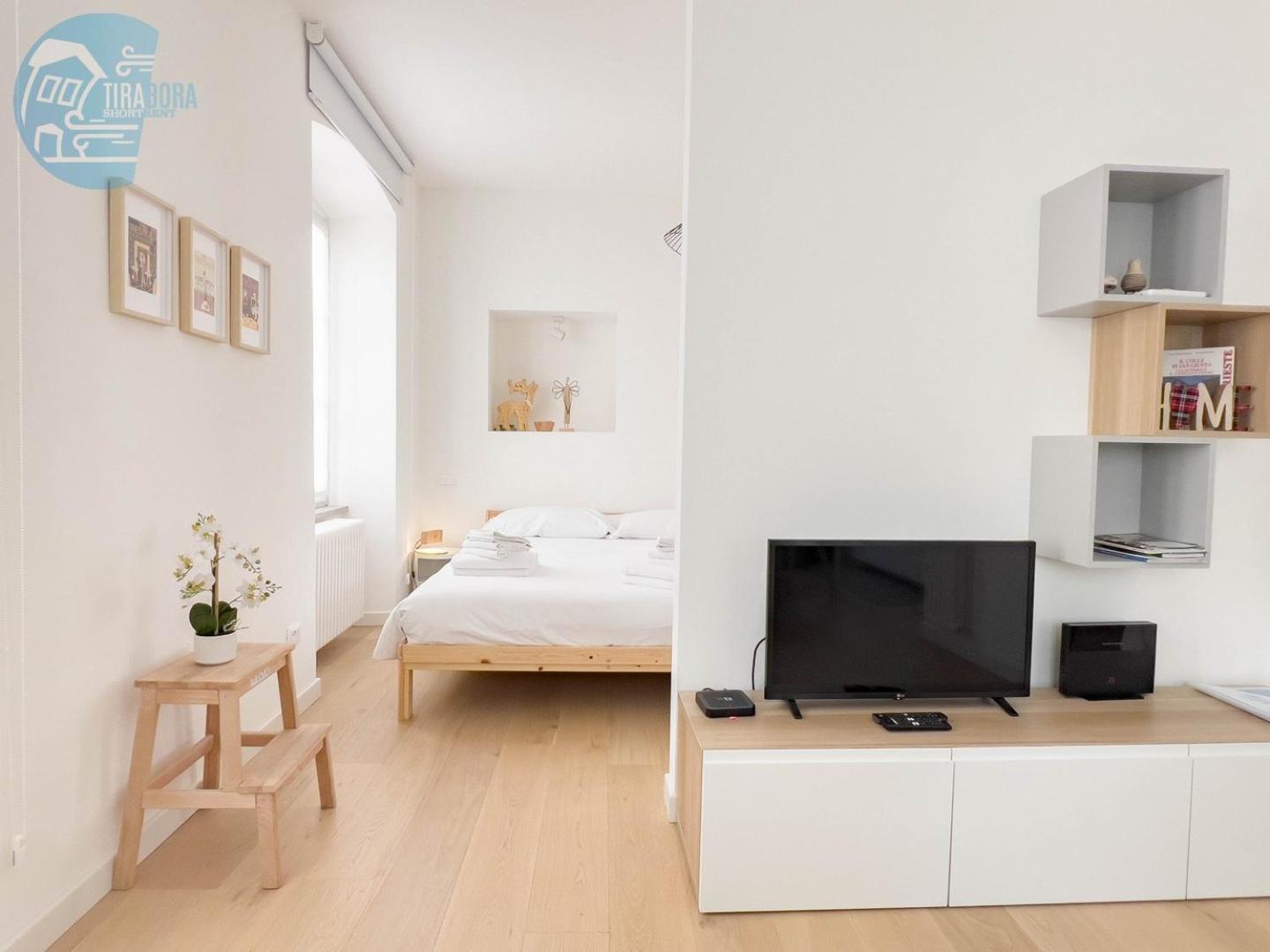 Ferienwohnung Corridoni 2B Tirabora Short Rent Triest Exterior foto