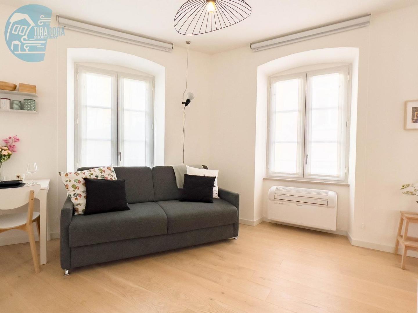 Ferienwohnung Corridoni 2B Tirabora Short Rent Triest Exterior foto