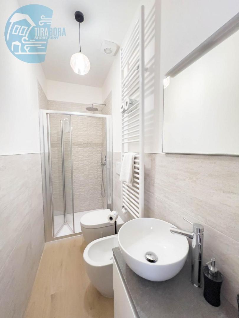 Ferienwohnung Corridoni 2B Tirabora Short Rent Triest Exterior foto