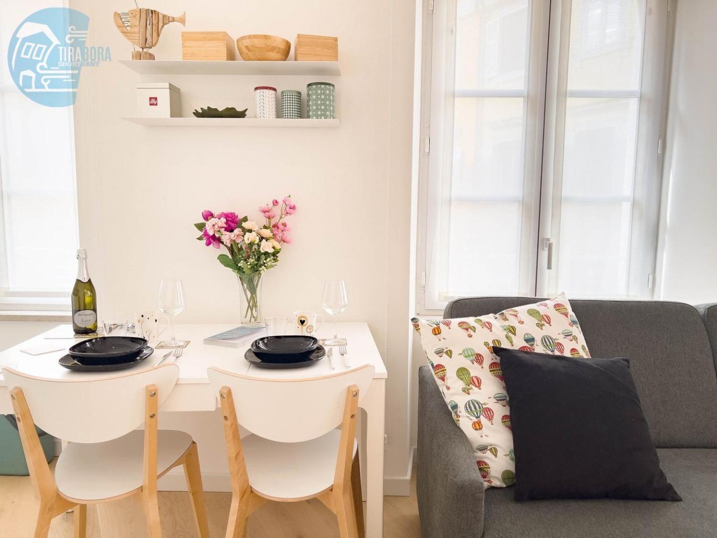 Ferienwohnung Corridoni 2B Tirabora Short Rent Triest Exterior foto