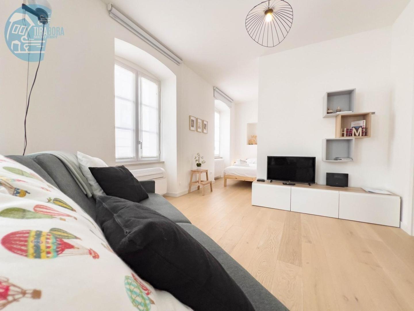 Ferienwohnung Corridoni 2B Tirabora Short Rent Triest Exterior foto