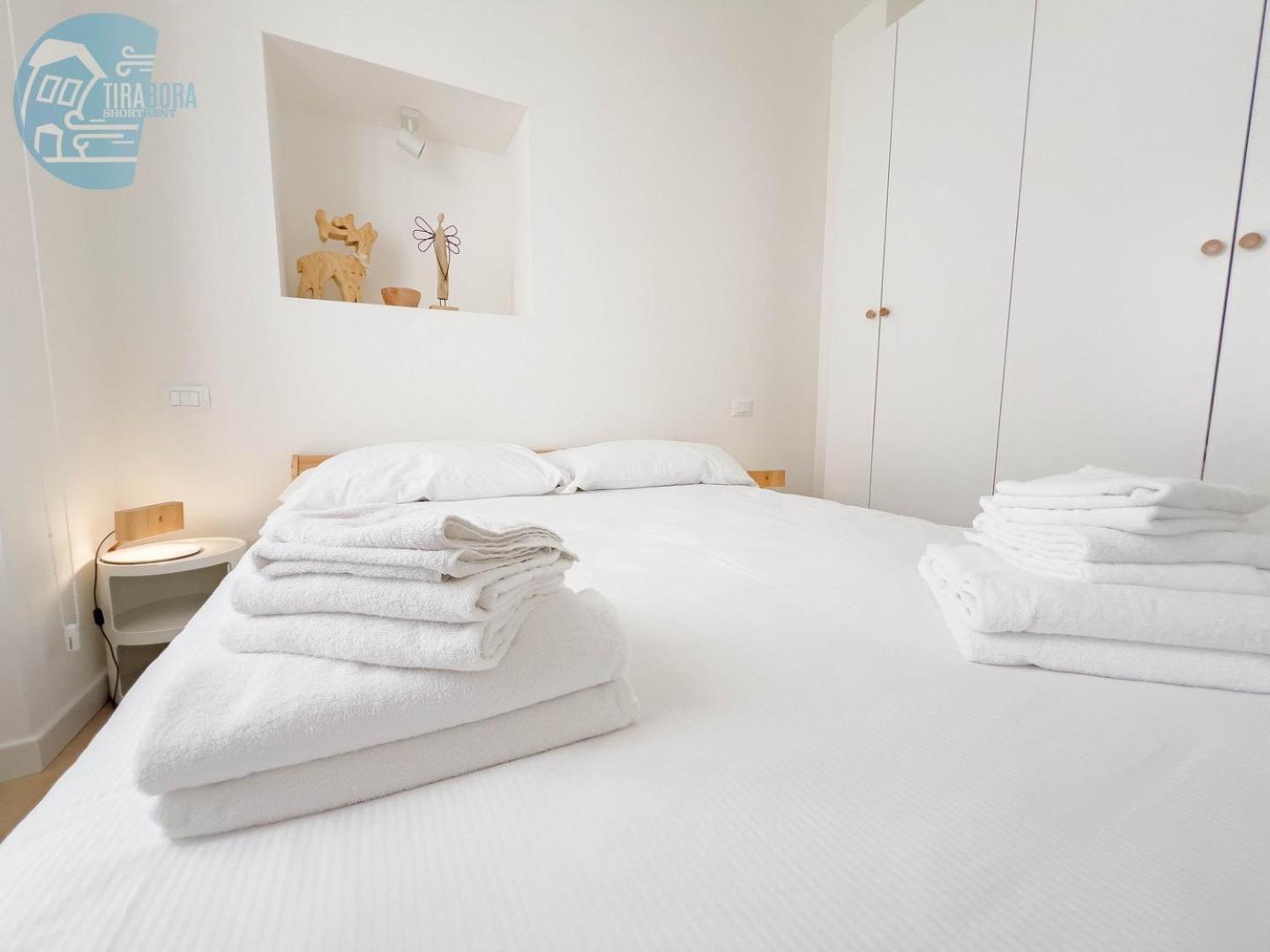 Ferienwohnung Corridoni 2B Tirabora Short Rent Triest Exterior foto