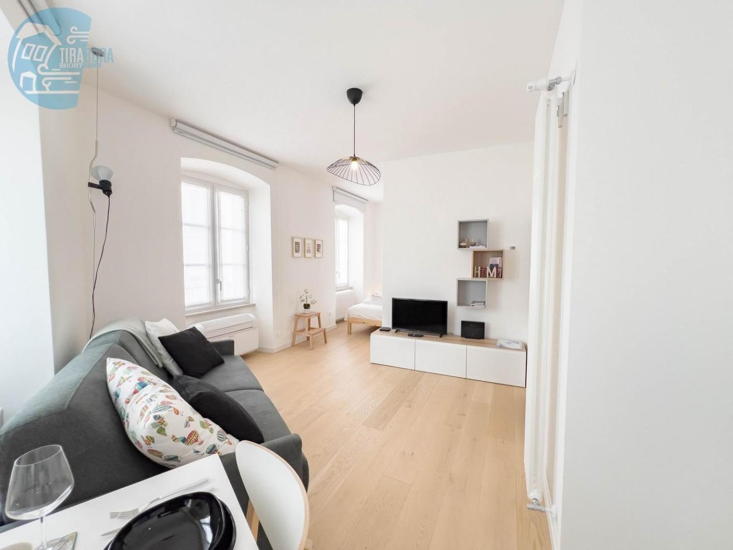 Ferienwohnung Corridoni 2B Tirabora Short Rent Triest Exterior foto